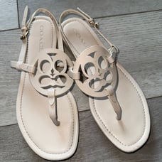 Coach Jaci Leather Logo T-Strap Sandals in White Size 7.5b