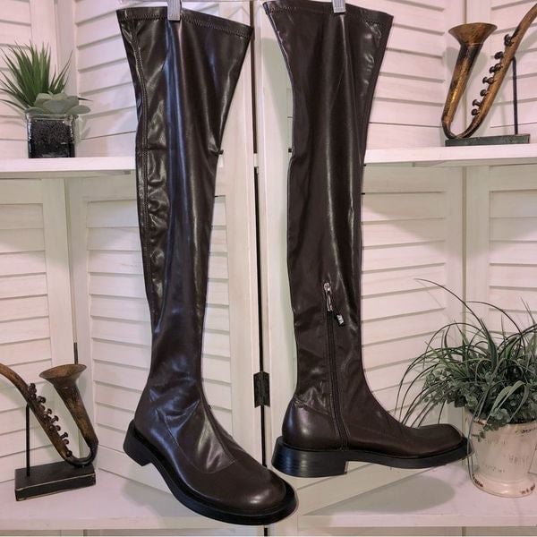 Zara bloggers fave over the knee brown flat boots sz 7.5