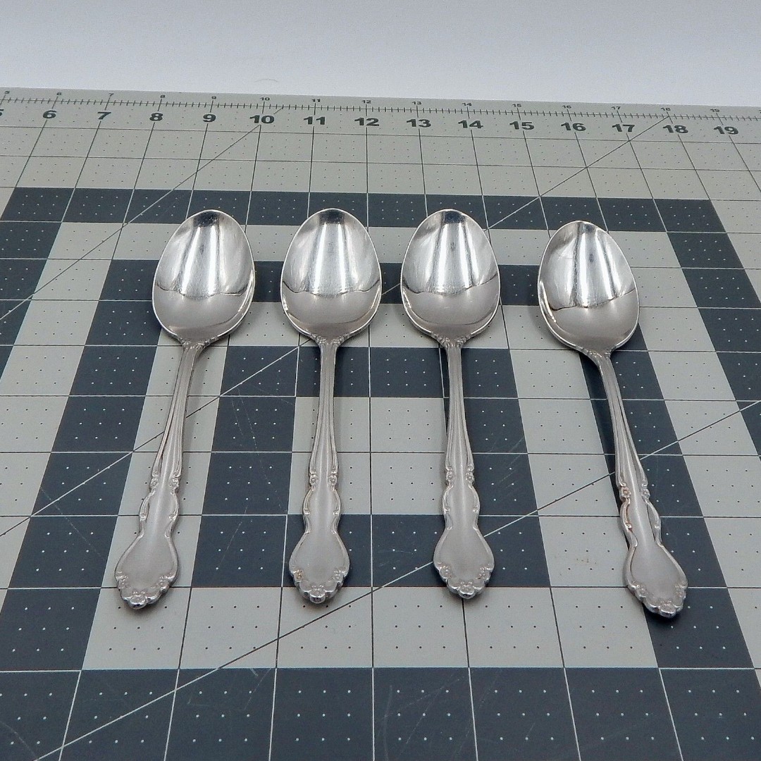 Oneida DOVER Table Place Spoons Heirloom Cube Stainless Flatware Glossy S/4