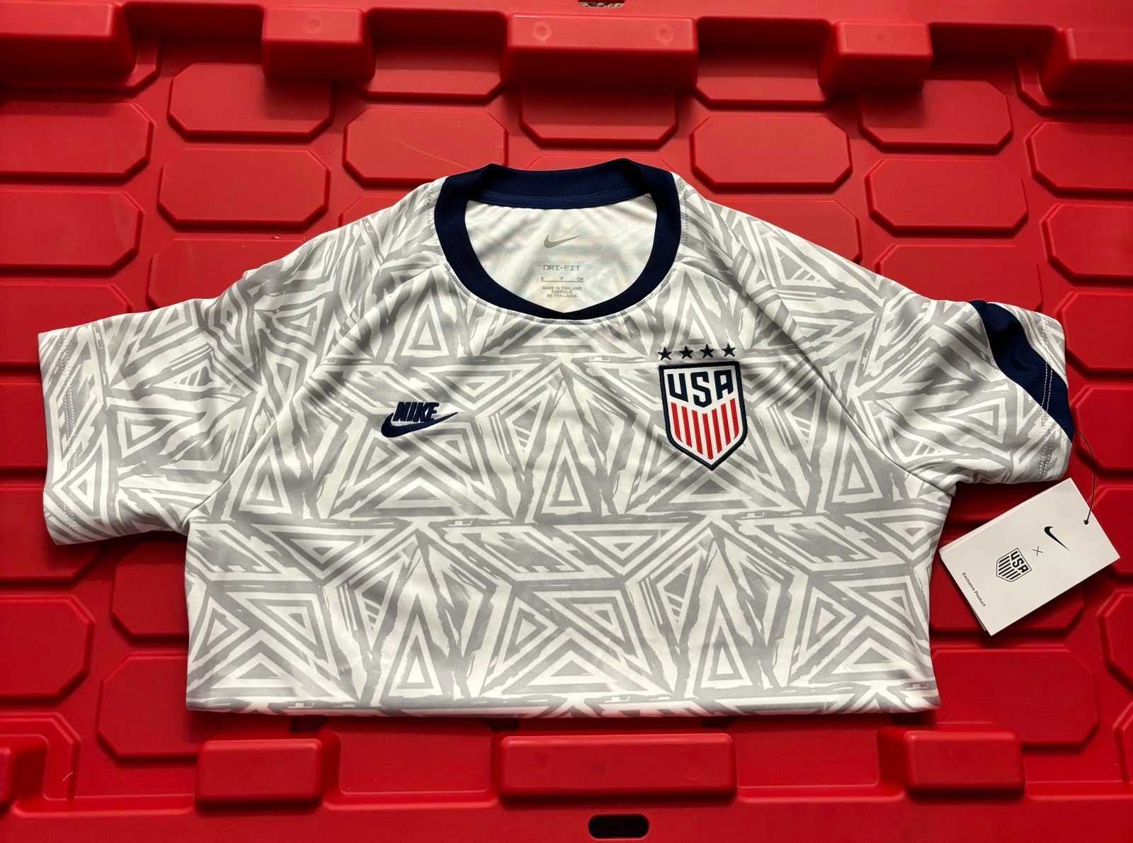 Nike Team USA Women’s Pre Match Jersey Size Small
