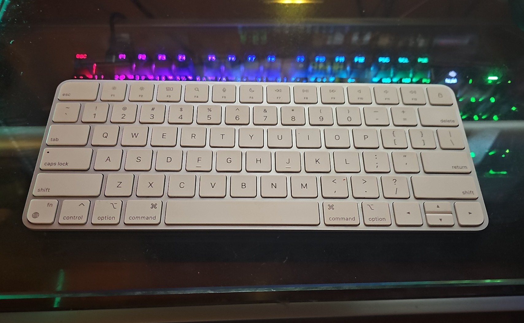 Apple Wireless Keyboard C2450 / No Cable