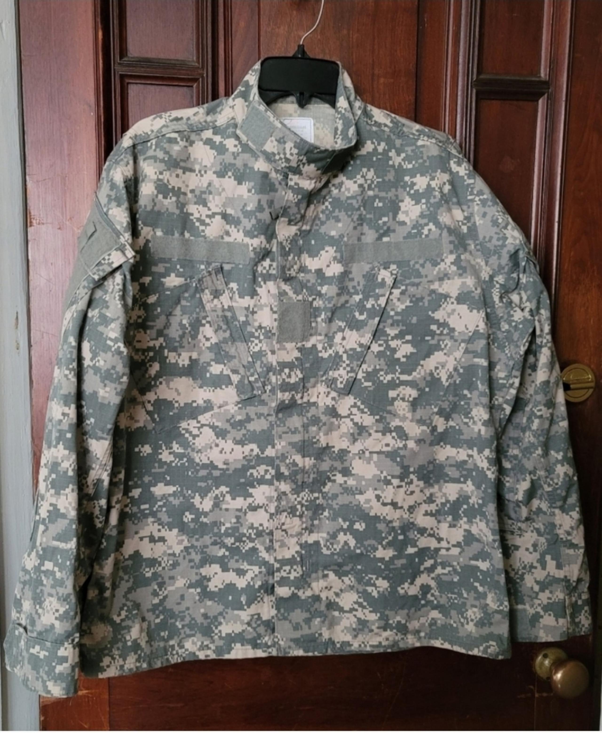 Army Jacket Camouflage- Men's Medium