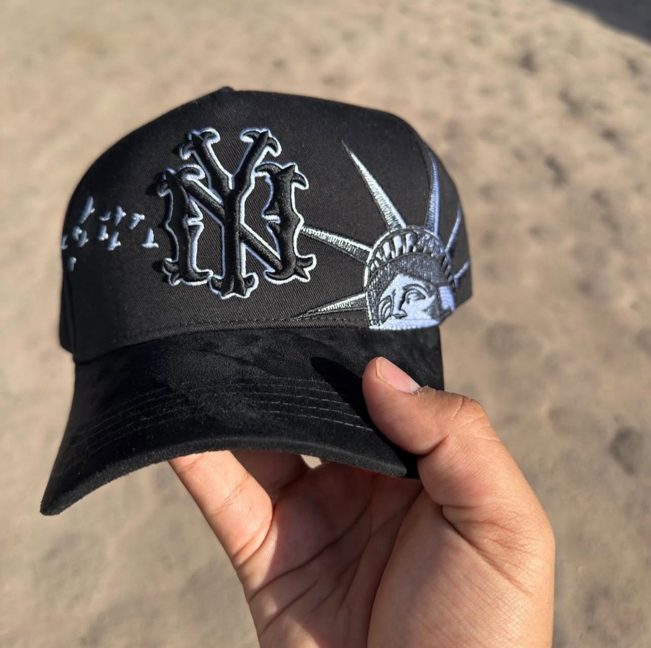Dandy hat