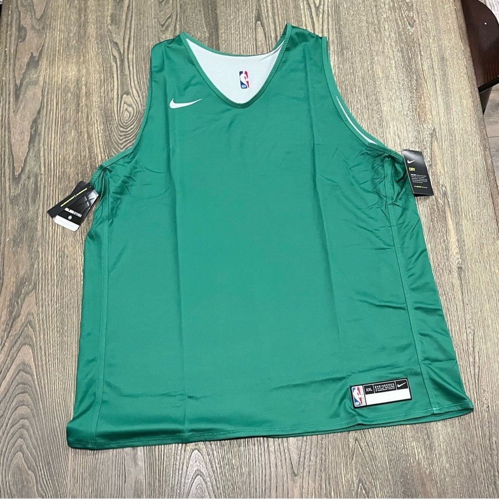 NWT Nike NBA Team Player Issue Basketball Jersey Vest Reversible Green White XXL