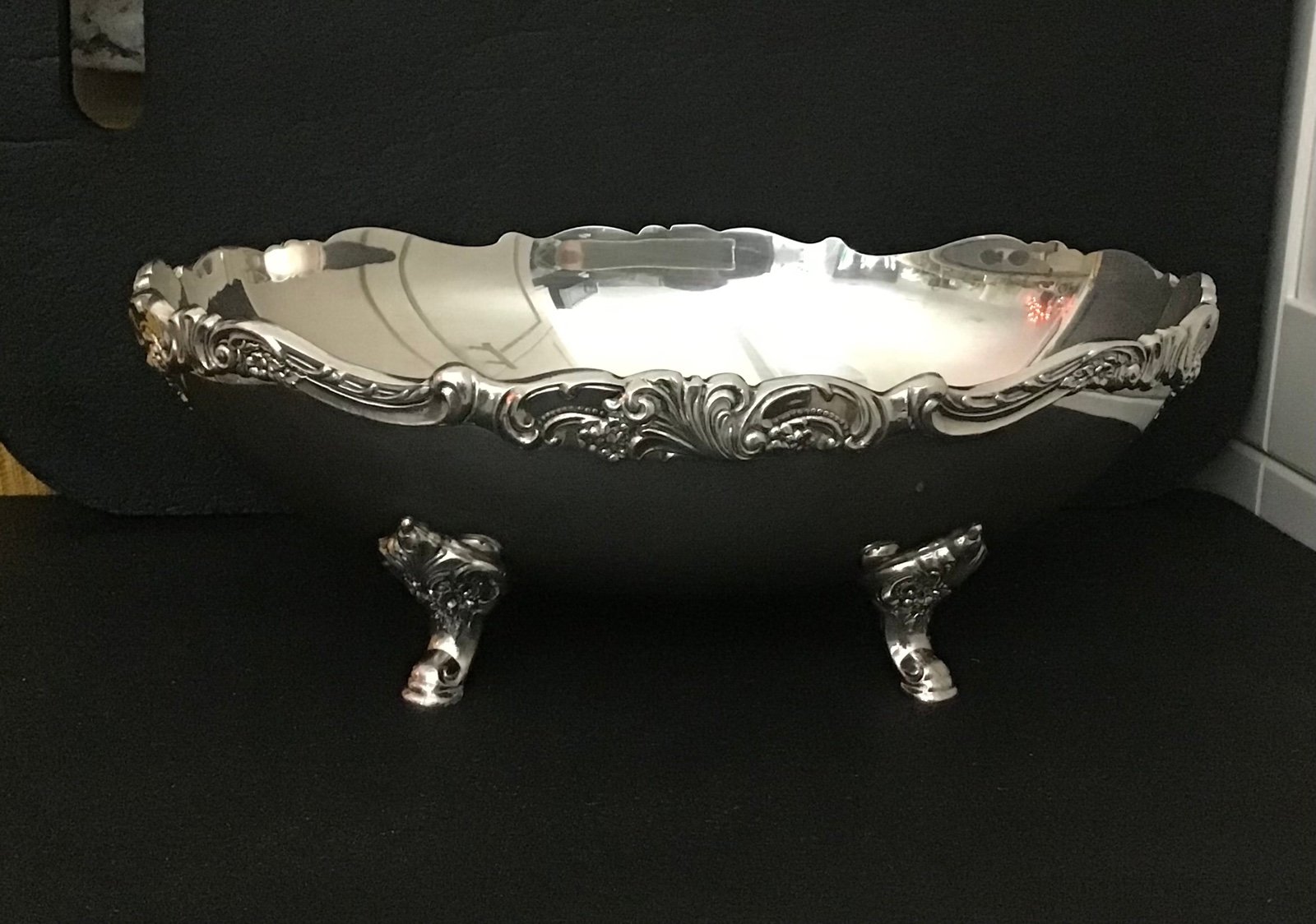Vintage Wallace Footed Oval Silverplate Bowl