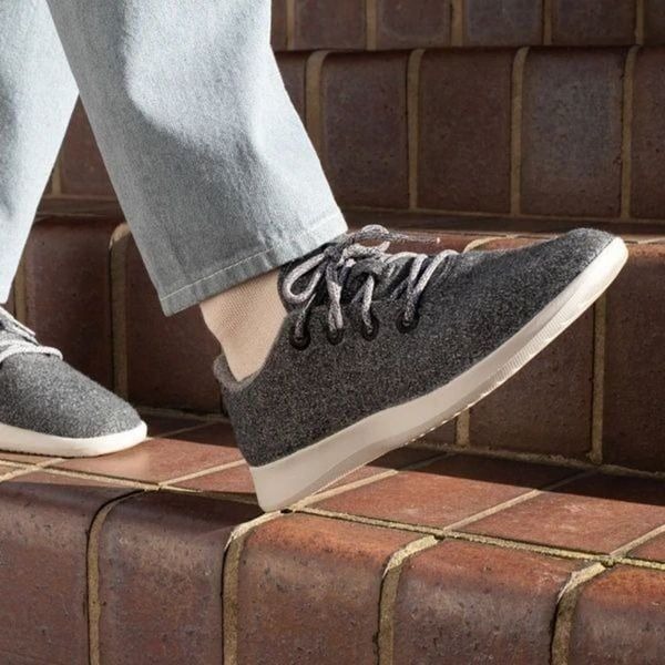 ALLBIRDS Grey Wool Runners Size 7