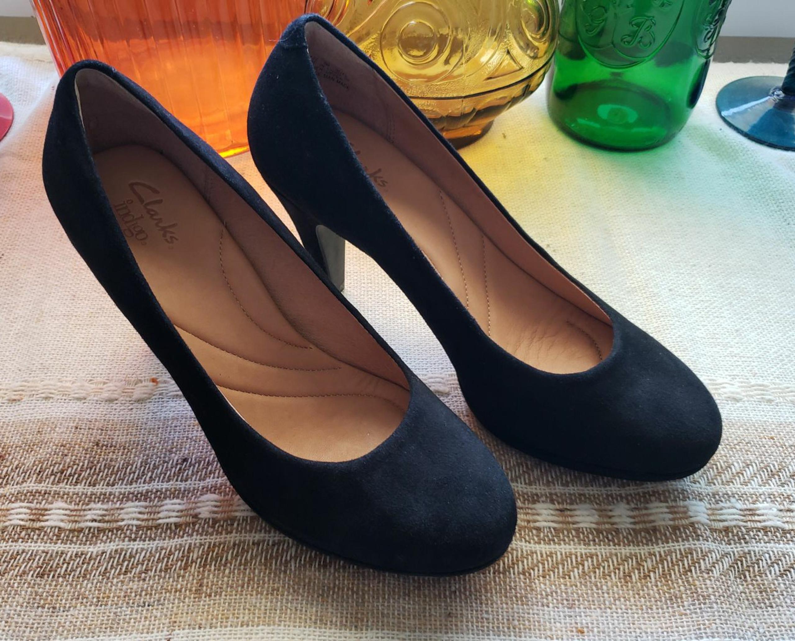 New Clarks Indigo black Suede pumps Sz 9