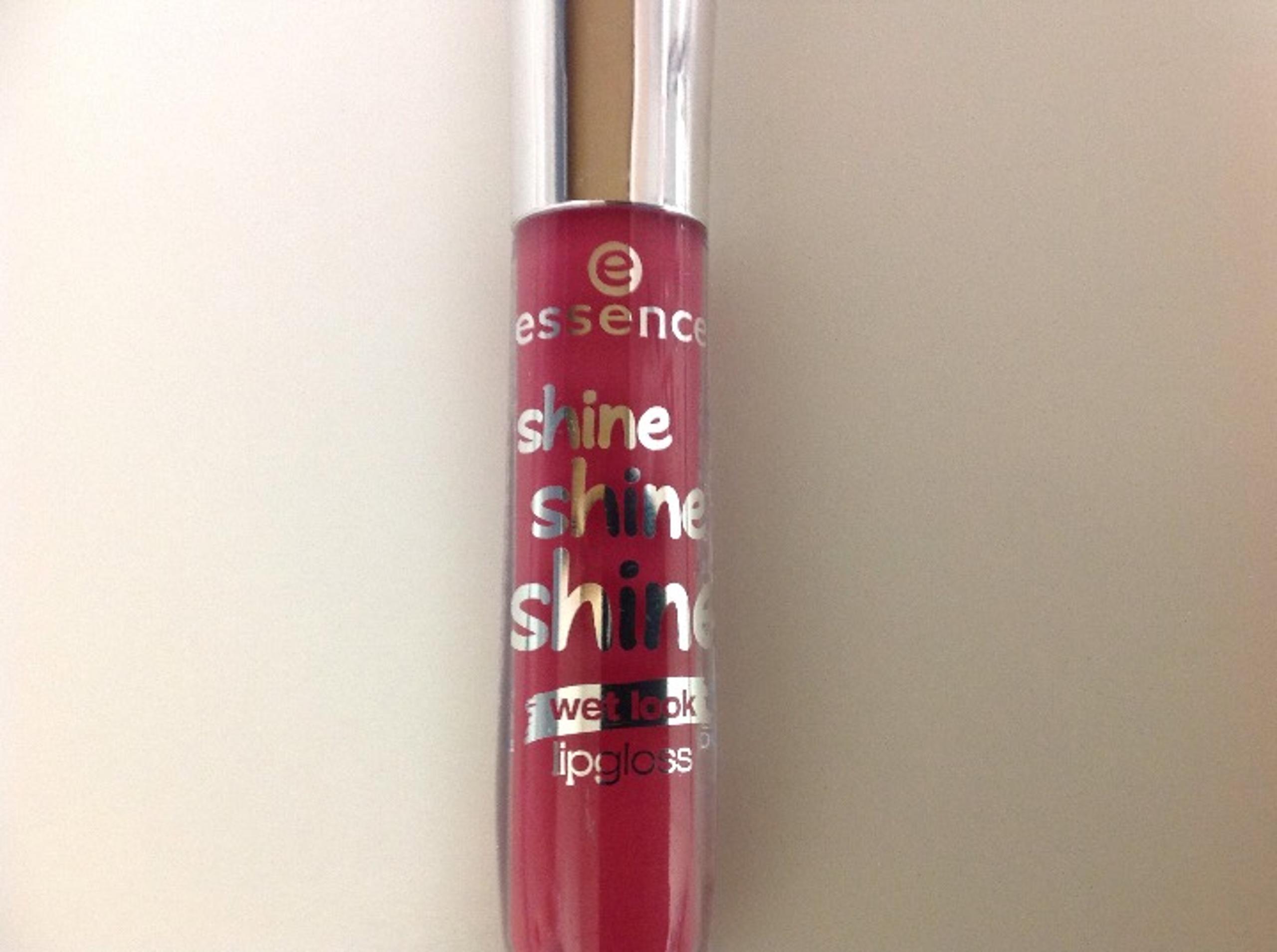 Essence Shine Shine Shine Lip Gloss