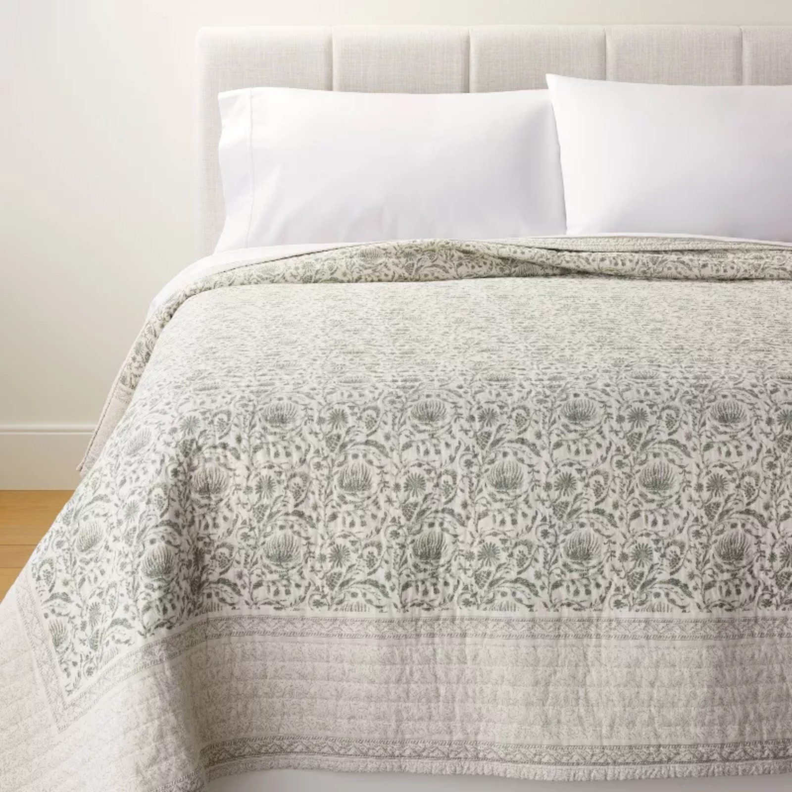 Full/Queen Decorative Border Cotton Slub Print Quilt Light Teal Green