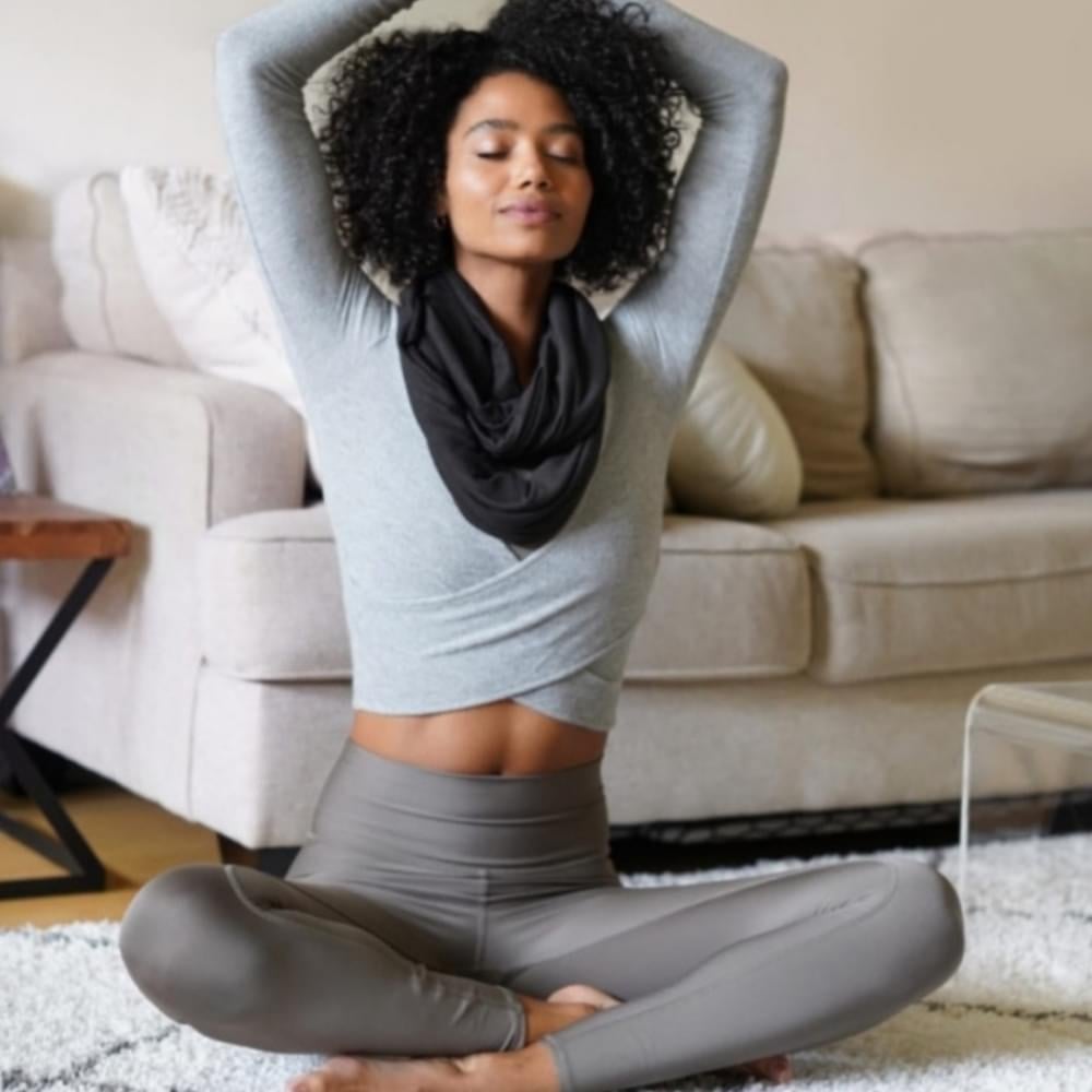 Beyond Yoga Black Infiniti Hidden Zip Pocket Scarf - OS