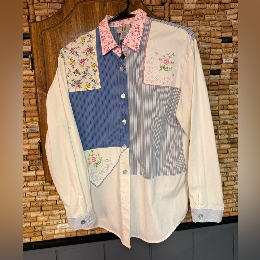 Vintage 90’s Teddi patchwork floral cotton blouse size M
