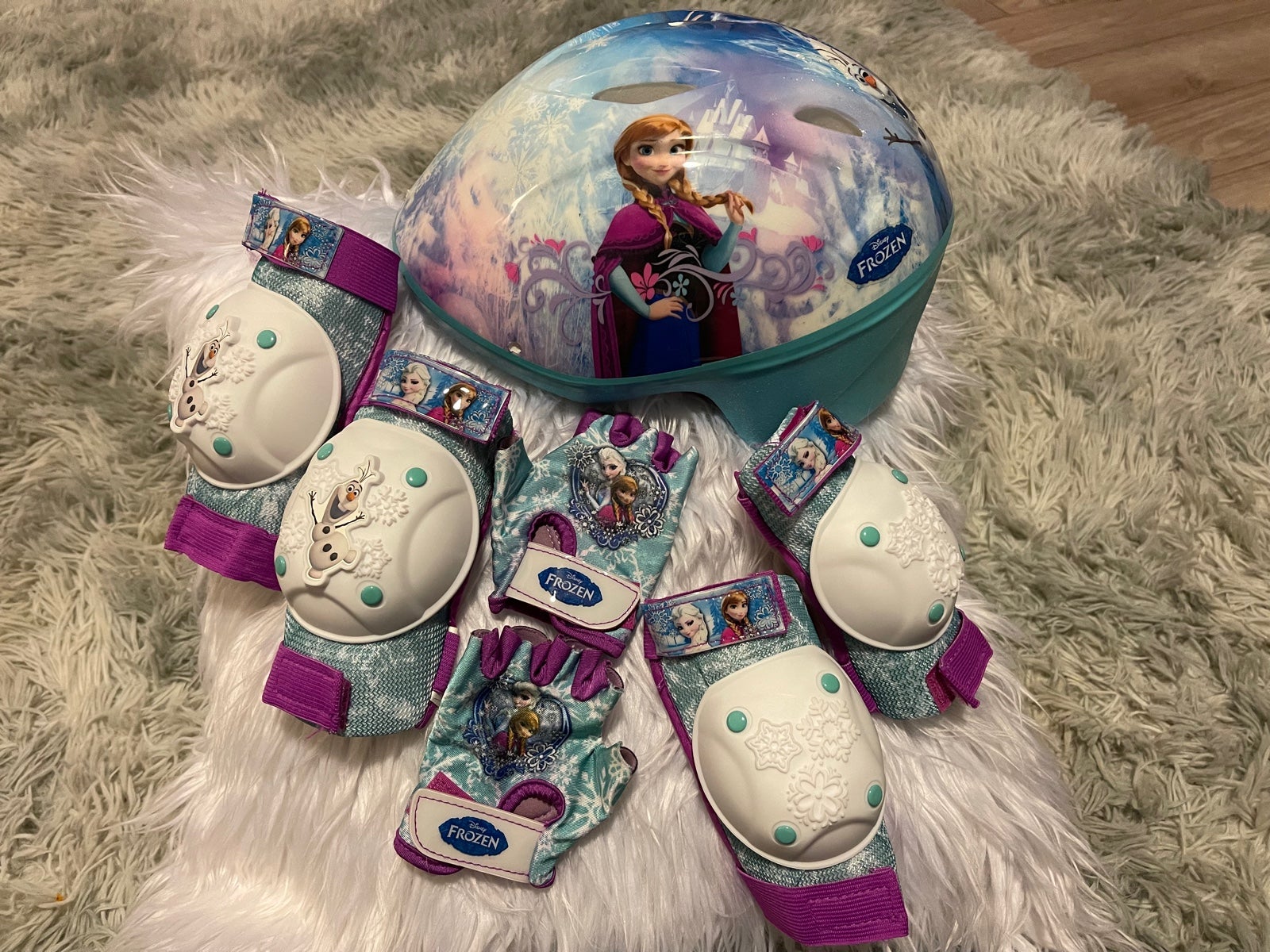 Frozen theme helmet with protective matching gear