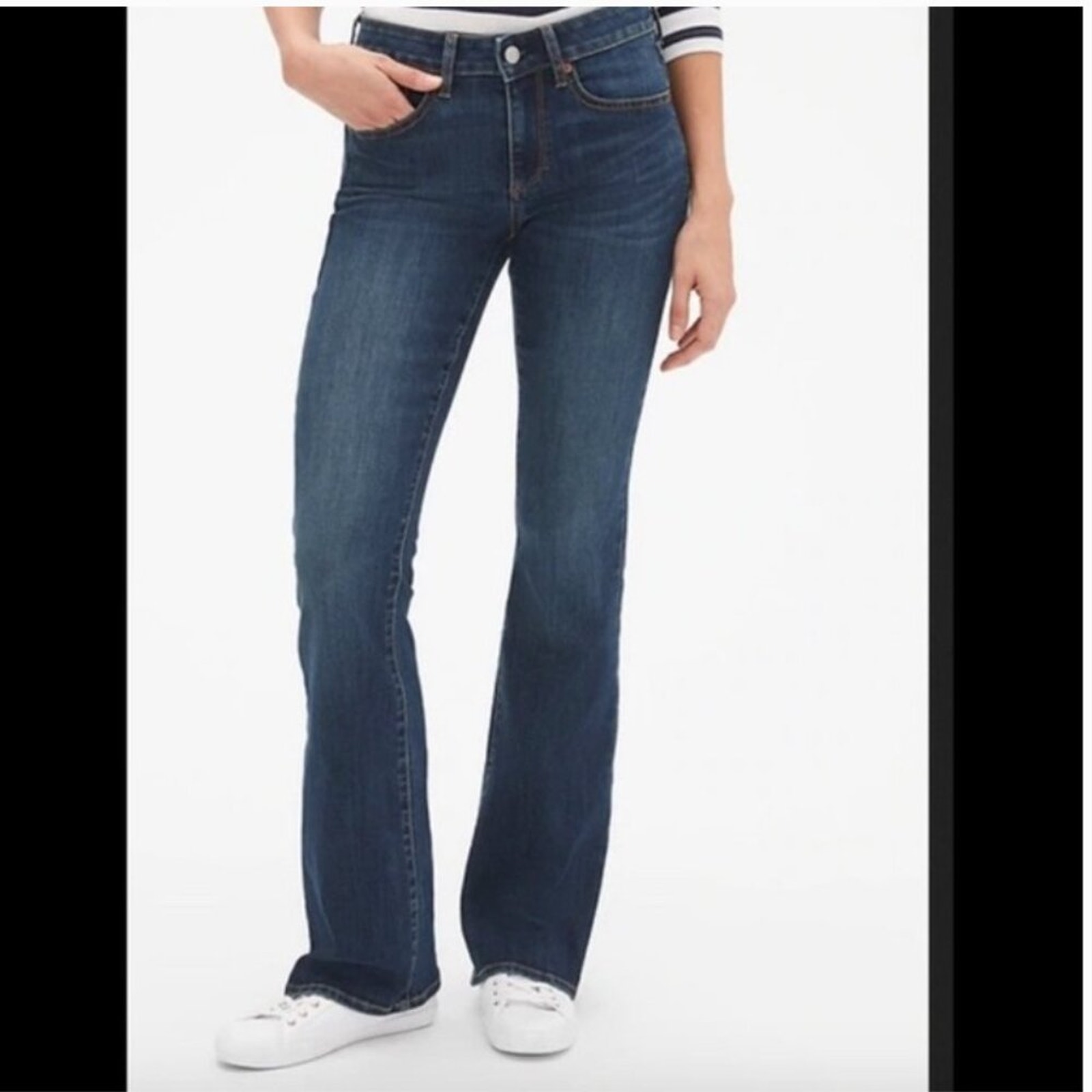 NWT Gap Low Rise Curvy Flare Jeans Size 16R
