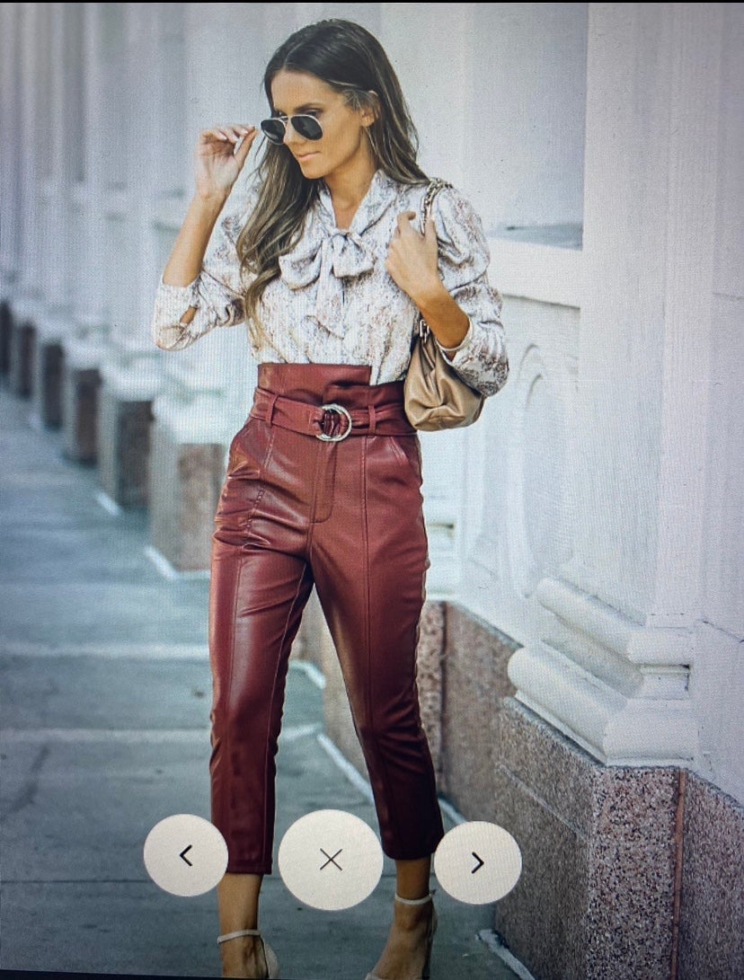 VICI DOLLS LIVI POCKETED HIGH RISE FAUX LEATHER BELTED PANTS WINE SIZE SMALL