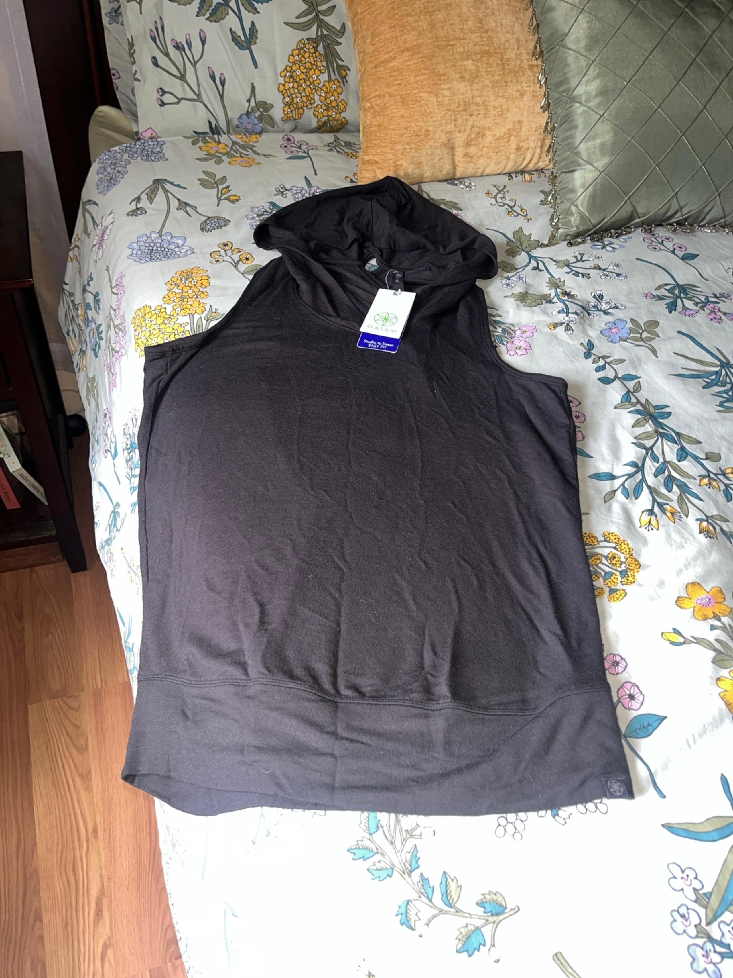 Gaiam Black Studio to Street Easy Fit Top Size XS