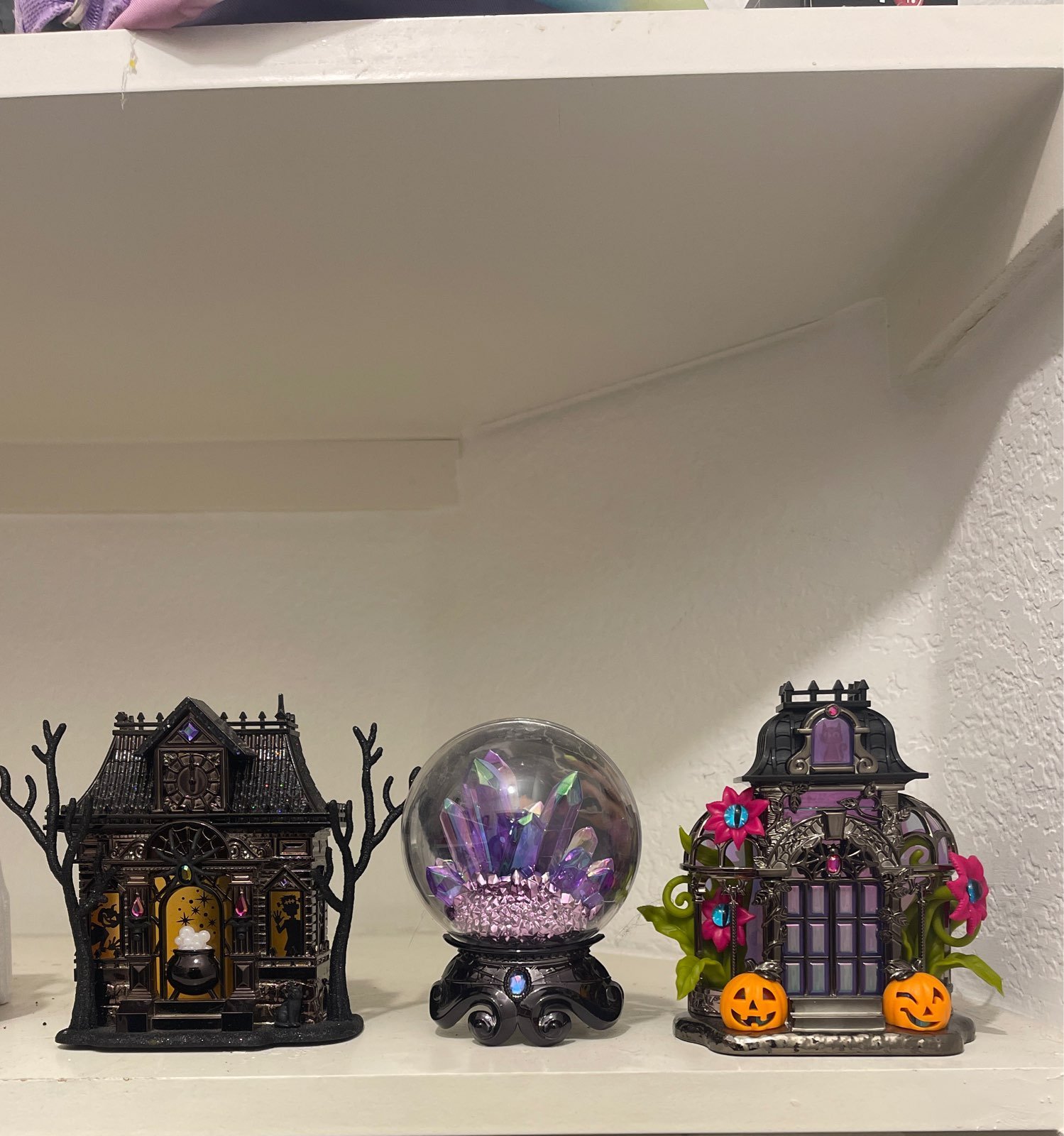 6 Bath and Body Works Halloween wallflower plugin Projector