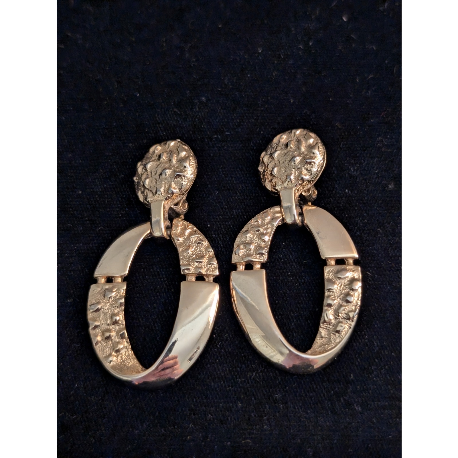Vtg Brushed High Polish Gold Tone Textured Signed Door Knocker Clip On Earrings