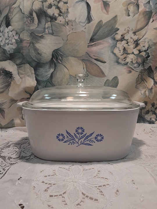 Corningware Blue Cornflower P-84-B With Lid