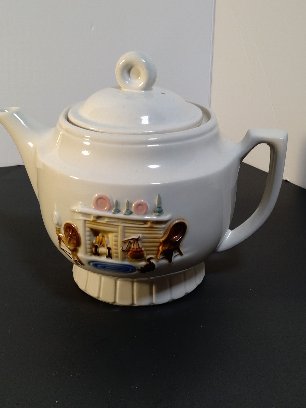 Porcelair 1930s Vitreous tea pot