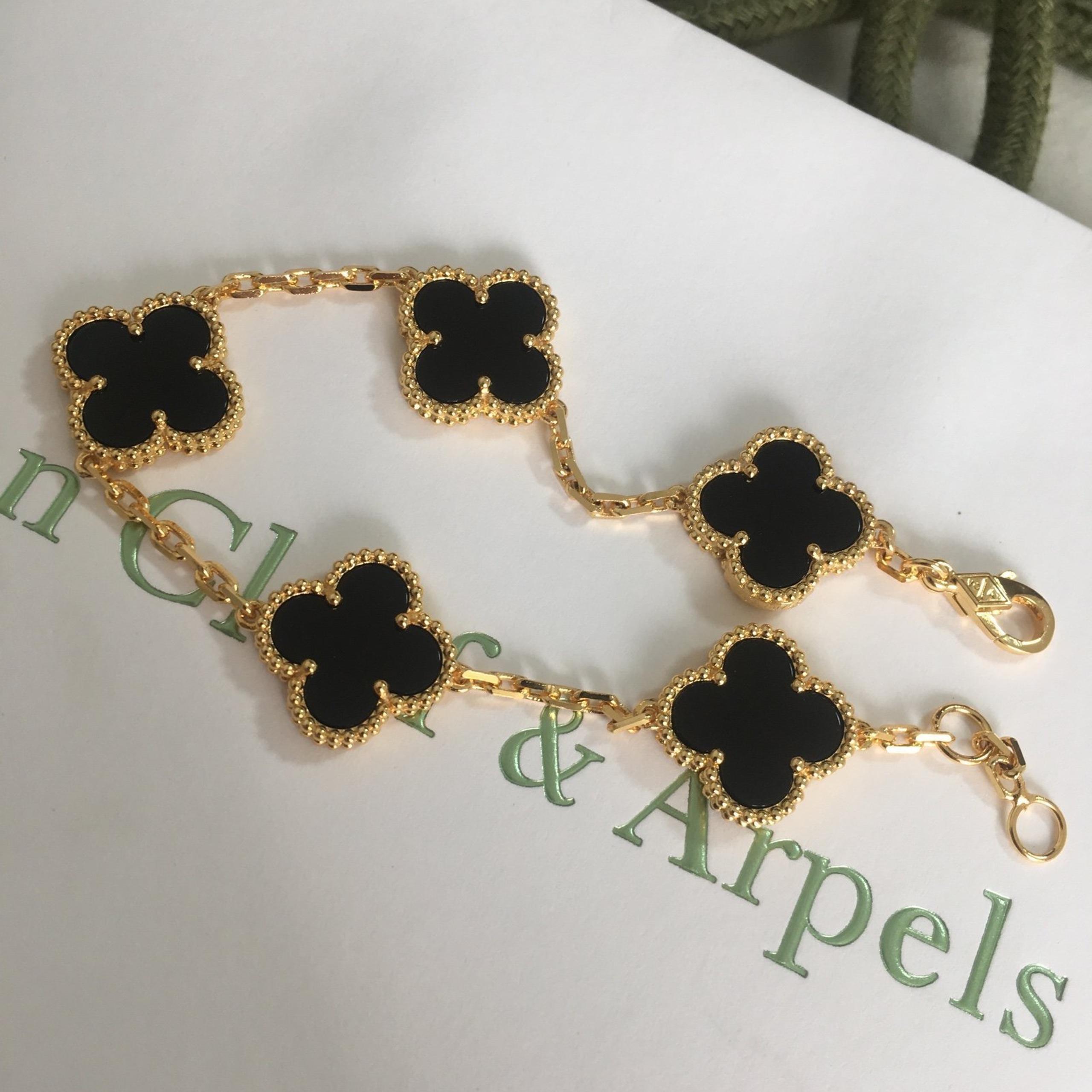 Black O.nyx & Yellow Gold Clover 5 motifs Bracelet