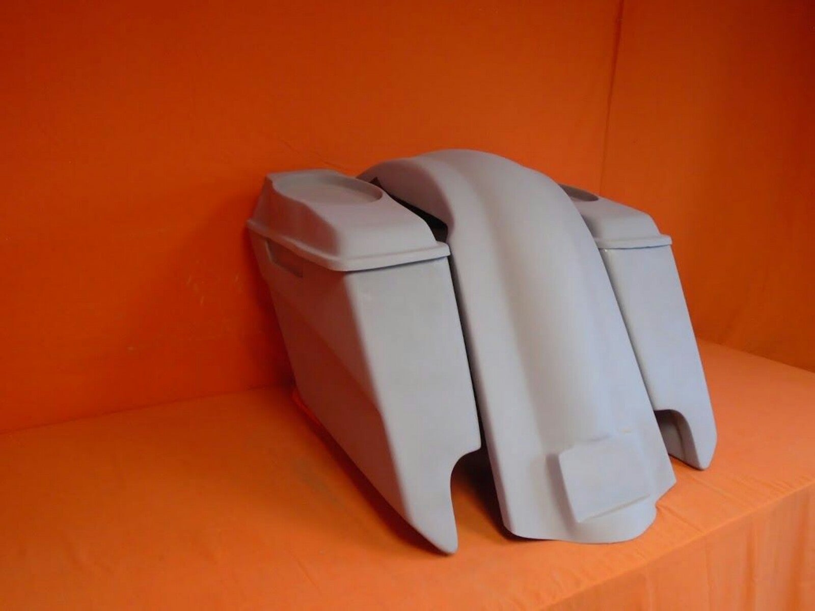 Harley Davidson 5″ Stretched Extended Saddlebags With Cut Outs Fender 6.5″ Speak