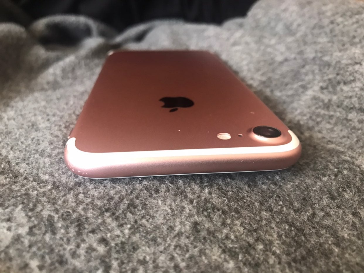 Unlocked iphone7 rose gold