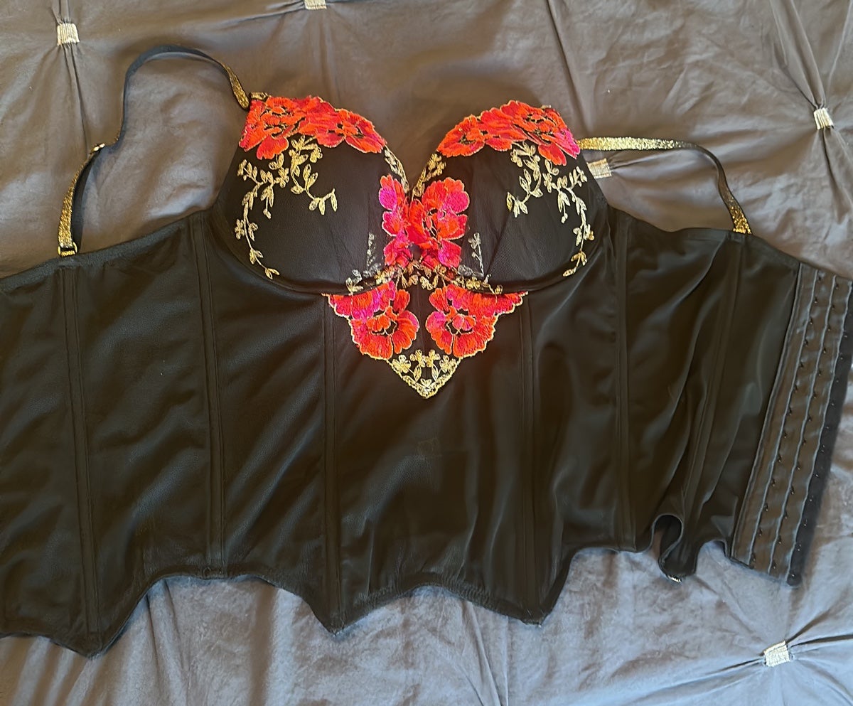 VS corset