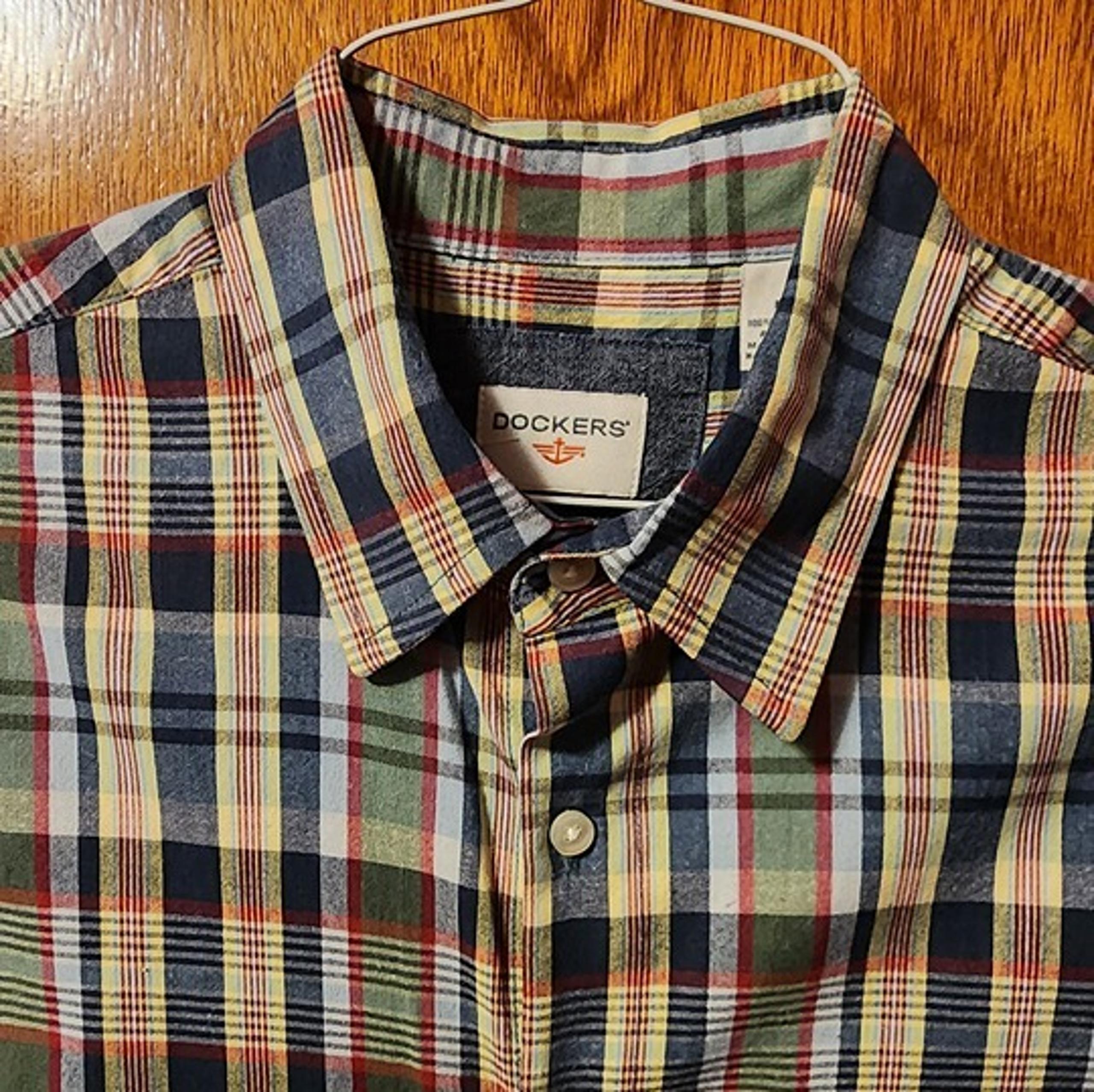 Men's Medium Dockers Blue/Green/Yellow Plaid Short Sleeve Button Down Shirt