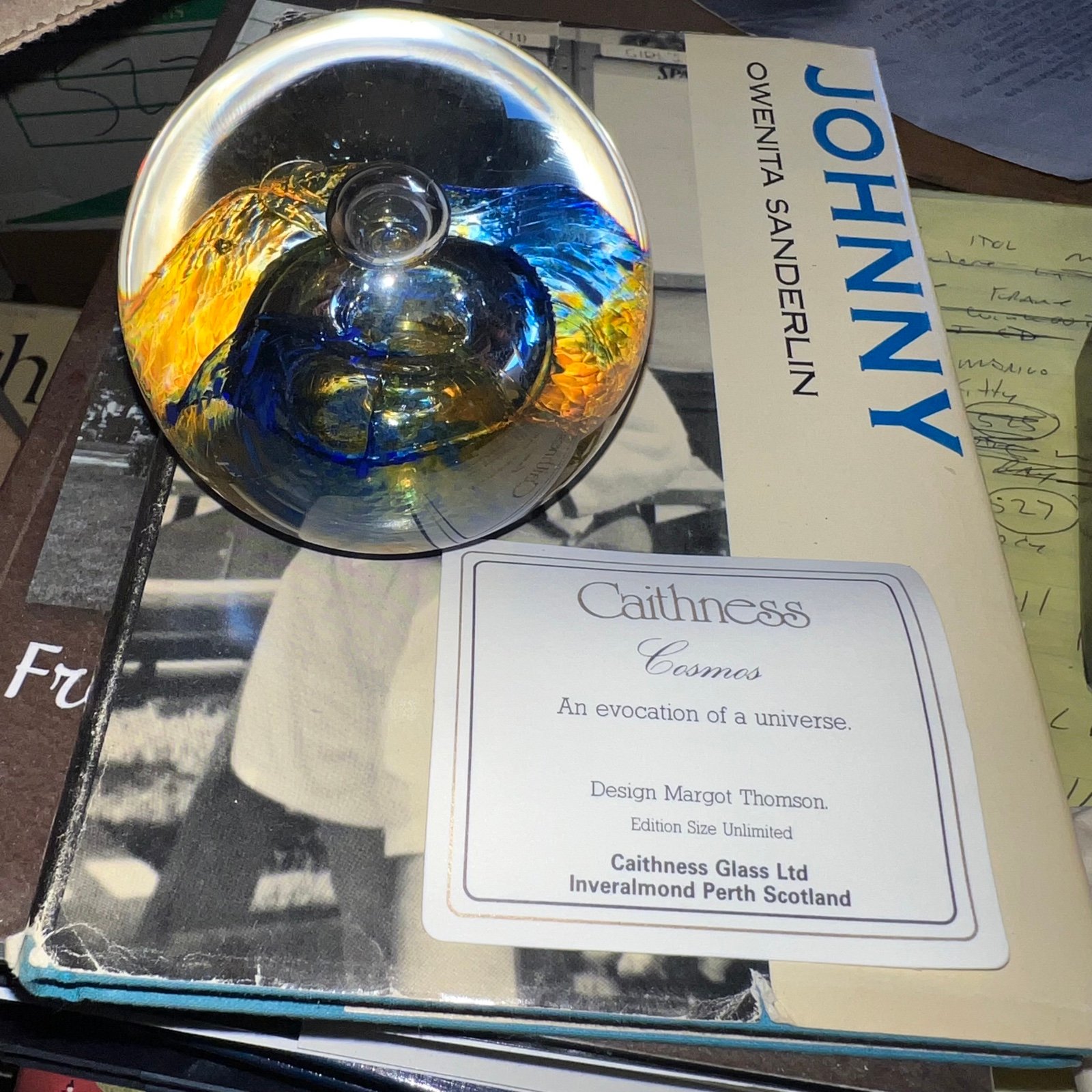 CAITHNESS GLASS PAPERWEIGHT COSMOS IN BOX