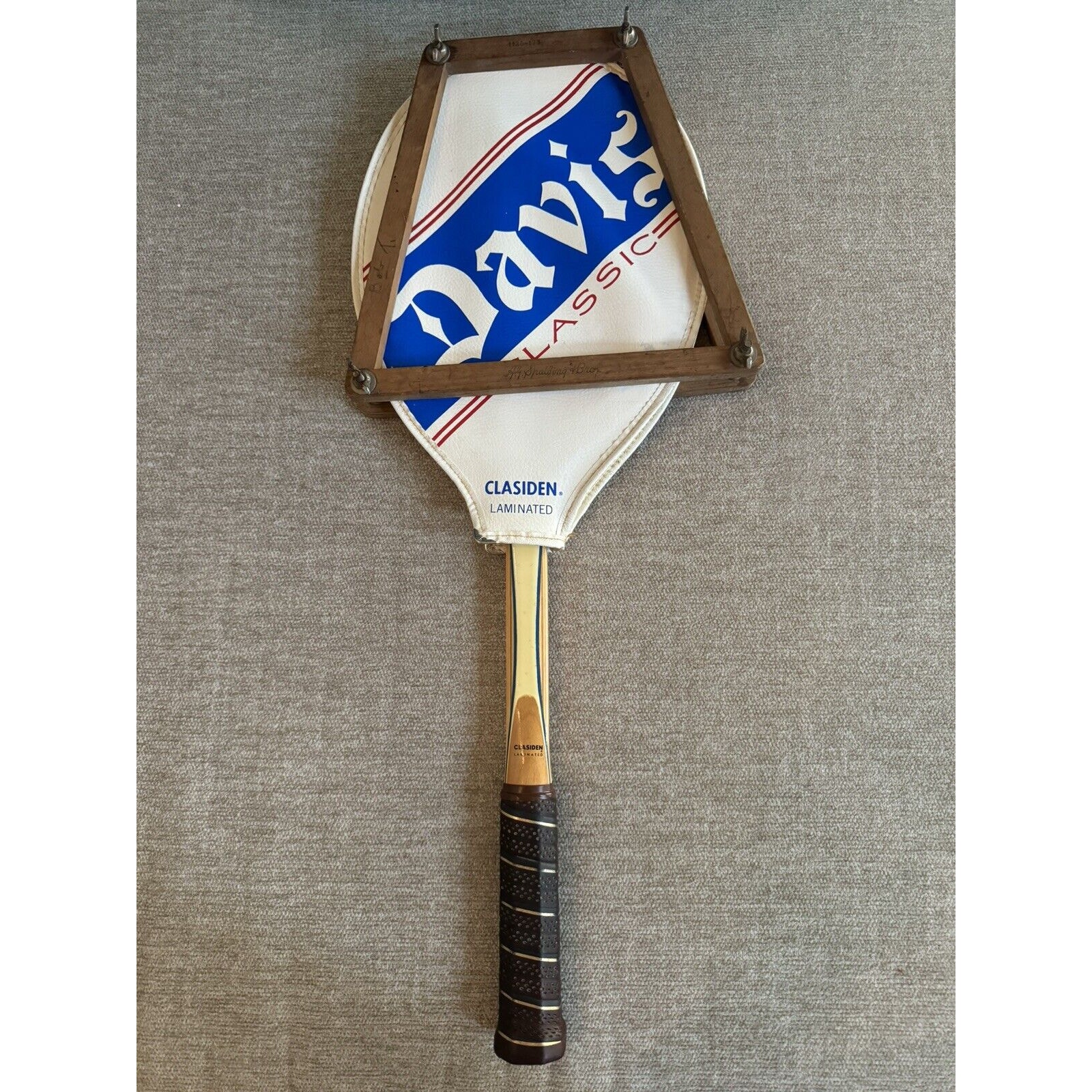 Vintage Wood Davis Classic Clasiden Laminated tennis Racket With Protective Case