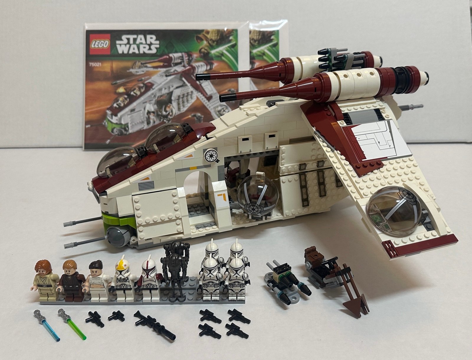 Lego Star Wars 75021 - Republic Gunship - Complete + Extra Figs