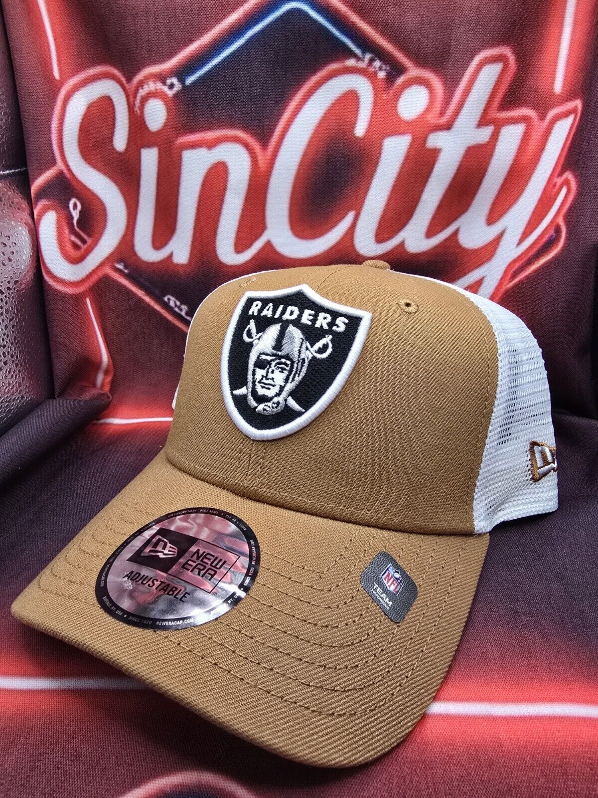 New Era Las Vegas Raiders Tan Khaki White Mesh Snapback Adjustable Hat