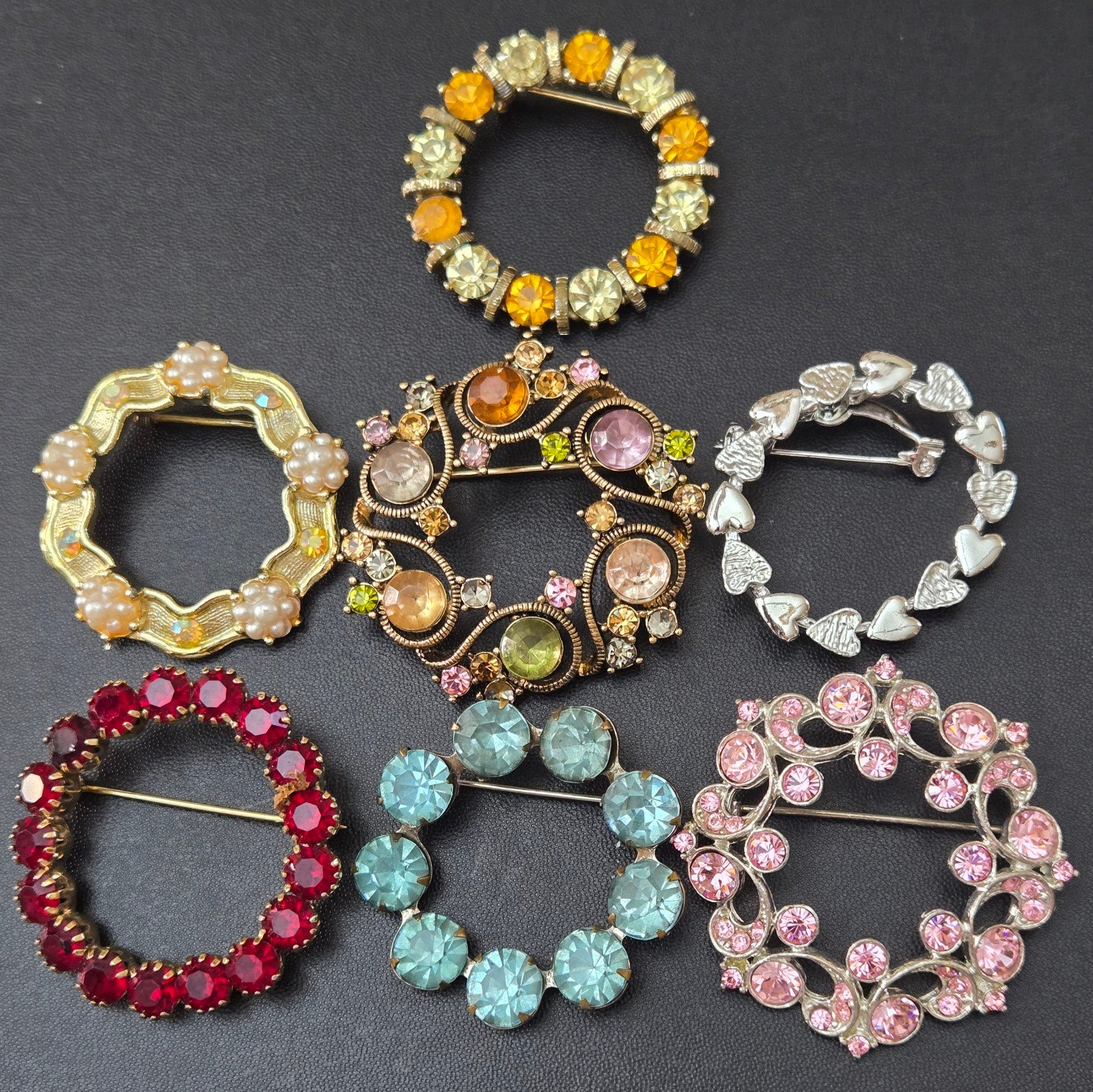 SEVEN Vintage Circular Wreath Rhinestone Brooch Pins Lot