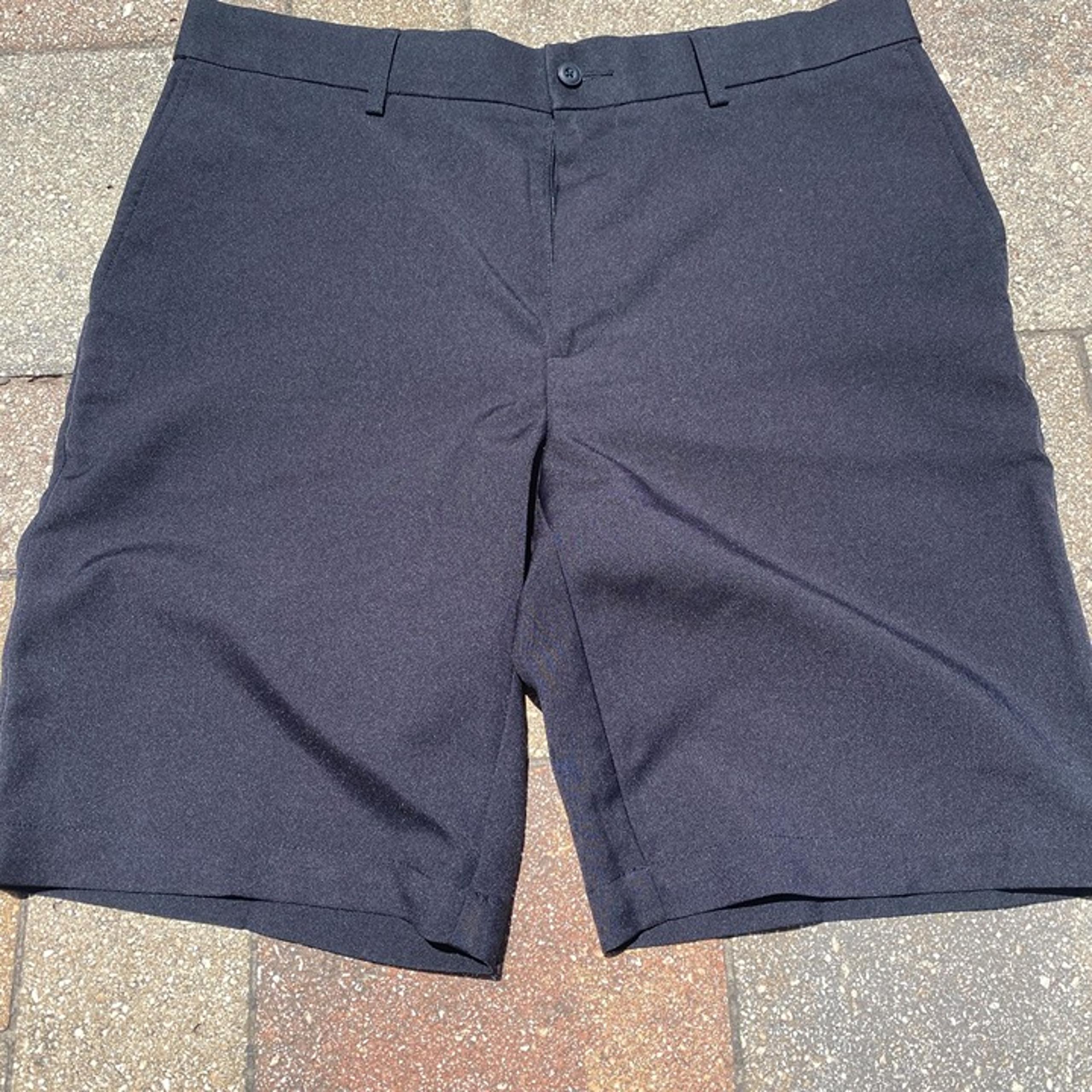 Mens GRAND SLAM Black Golf Shorts Athletic Size 34 Casual Sport