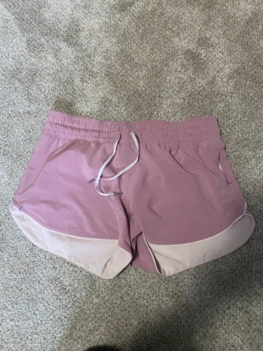 Lululemon Choose a Side Short 3” Size 10