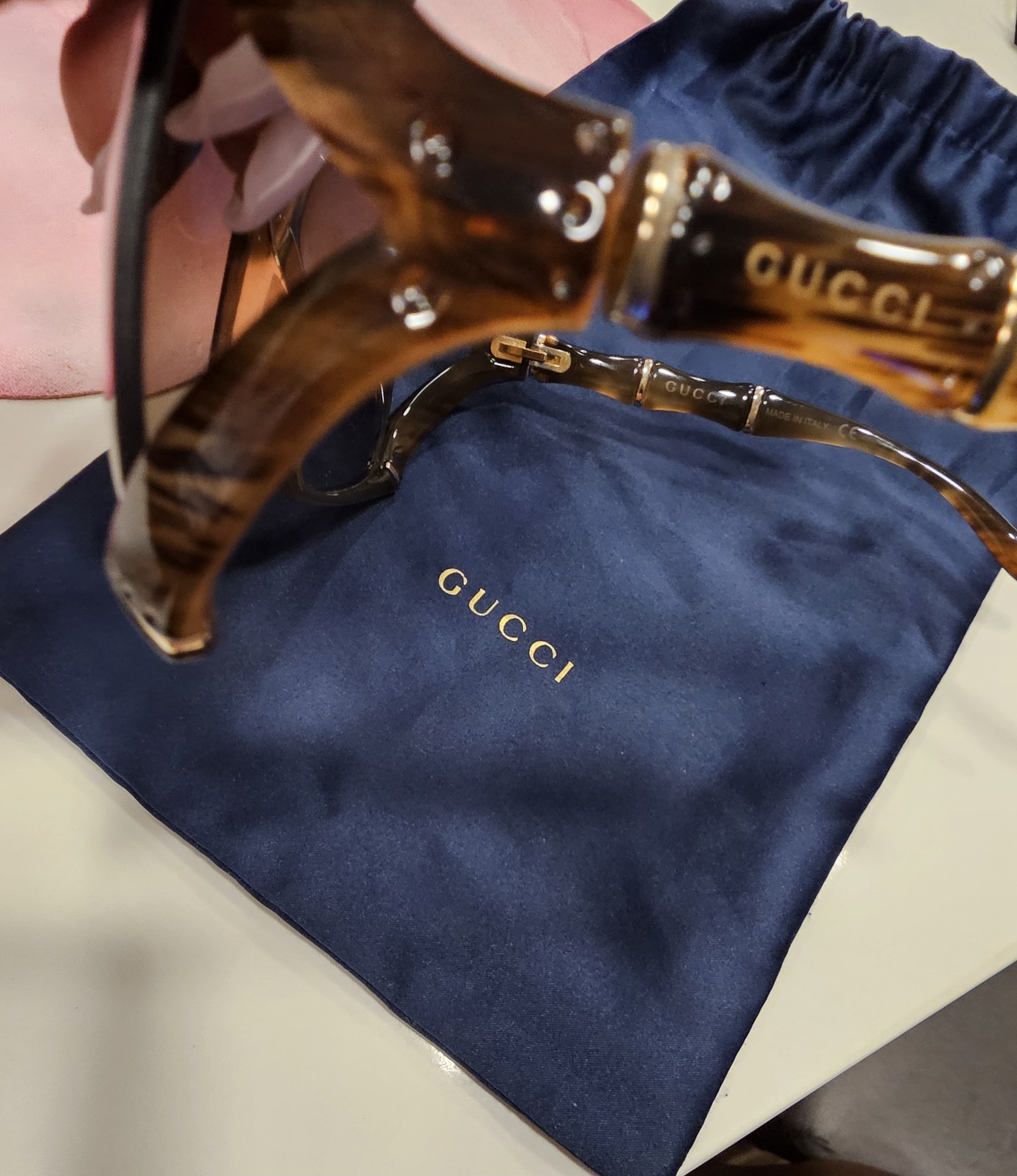 Gucci sun glasses