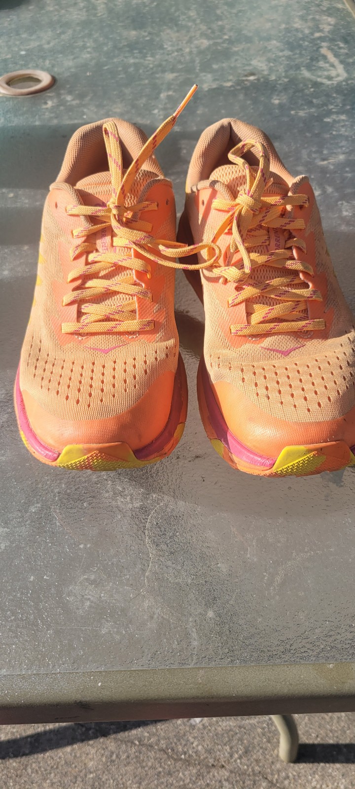 Hoka Torrent