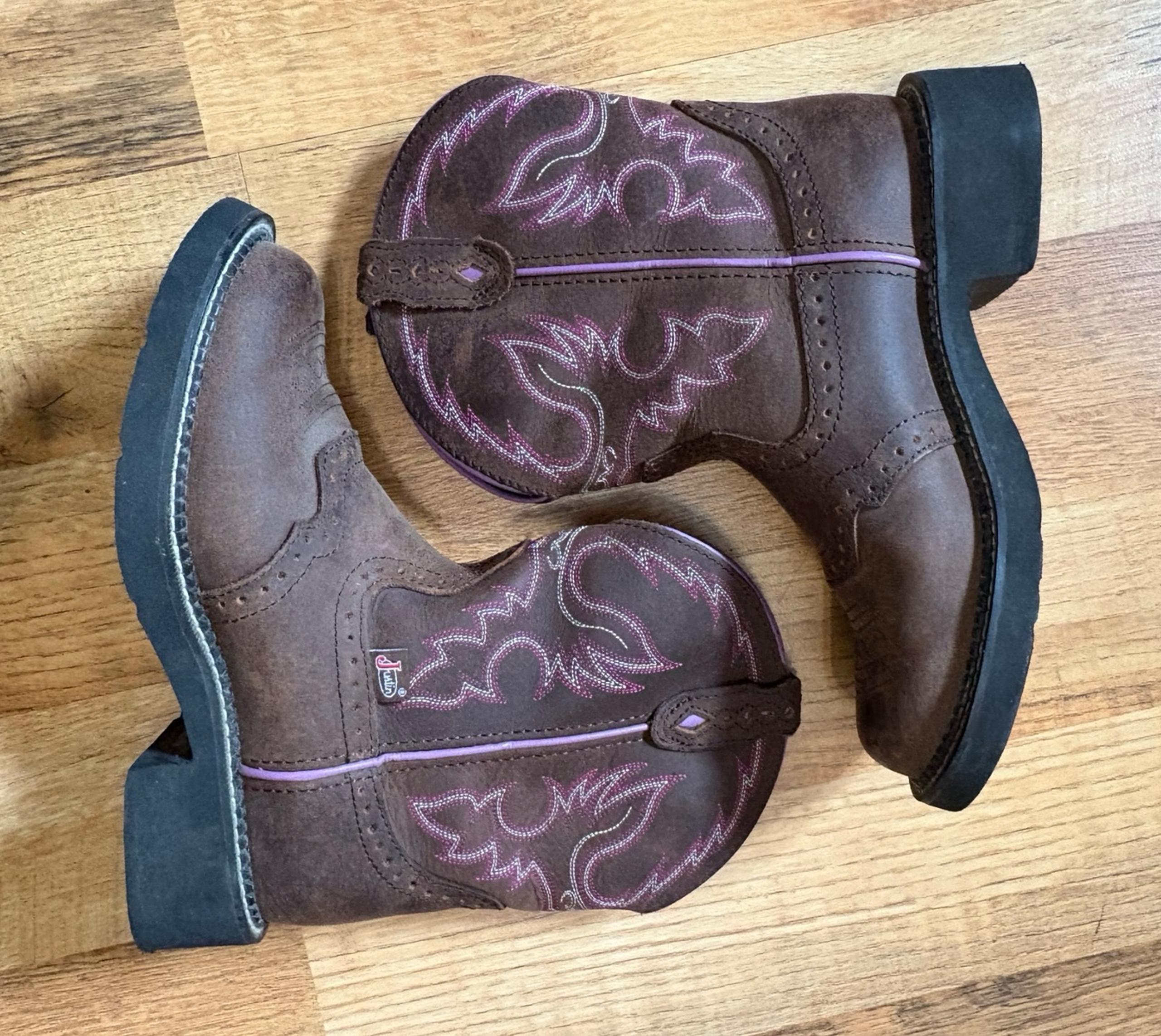 Justin Gypsy Boots size 6.5