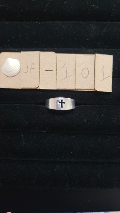 Item # JA 101 James Avery Sterling Silver Crosslet Size 9.25