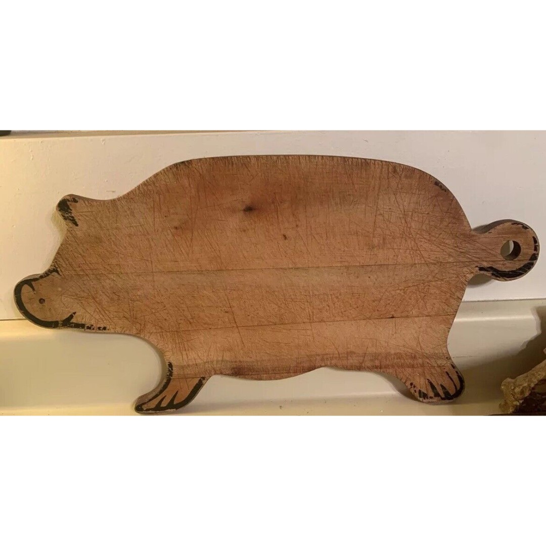 HTF Uniquw Vintage Antique COUNTRY FARMHOUSE Wood Pig Cutting Chopping Board 20”
