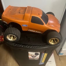 Traxxas nitro rustler