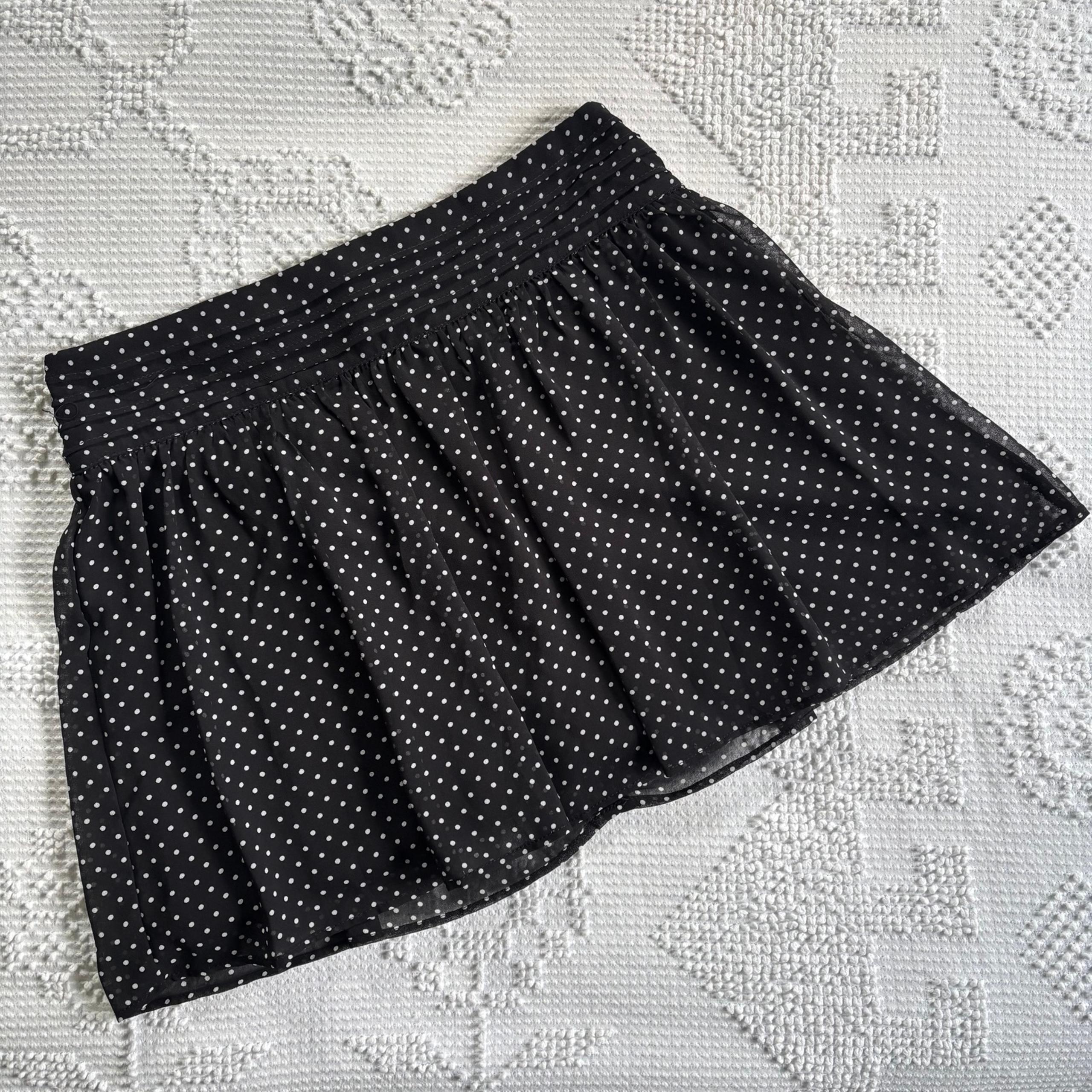 Olsenboye Black and White Polka Dot Skater Mini Skirt Junior’s size 1 Y2K