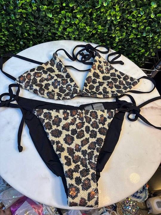Beach Bunny Leopard Bikini