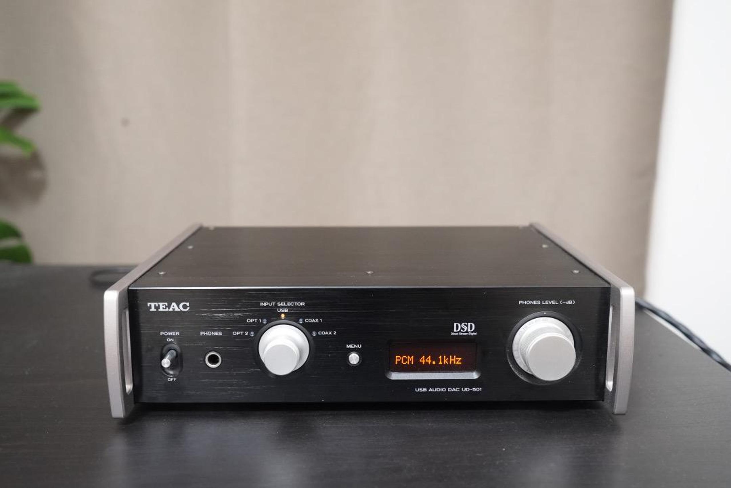 TEAC UD-501