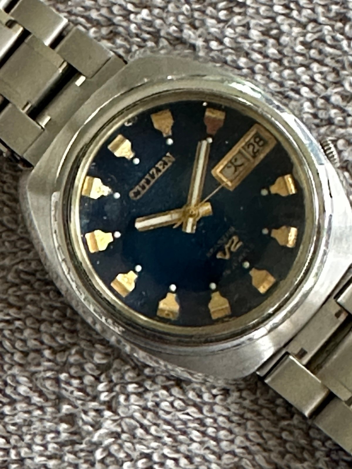 Vintage Citizen V2 seven star , 22 jewels. Automatic support manual wind up.