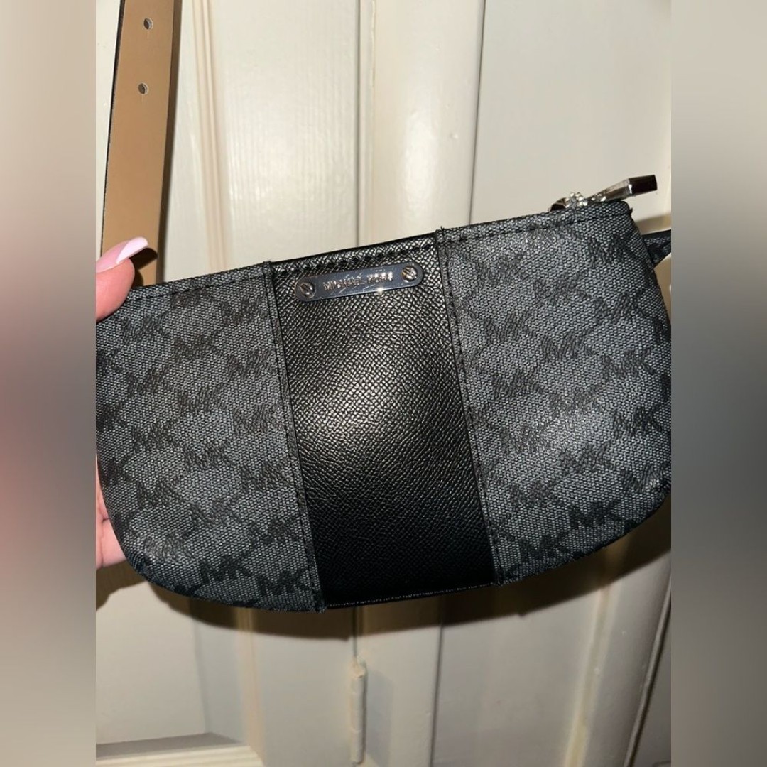 Michael Kors Belt Fanny Bag