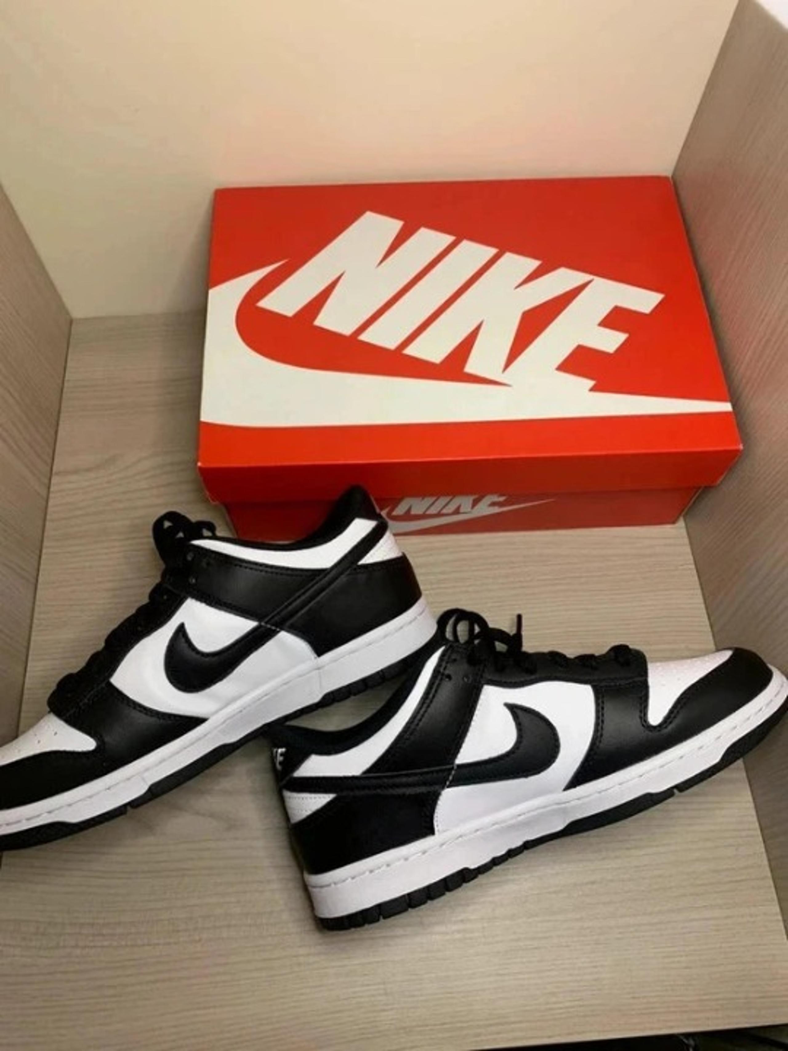 Men's Shoes Nike Dunk Low Black White Panda Size 10