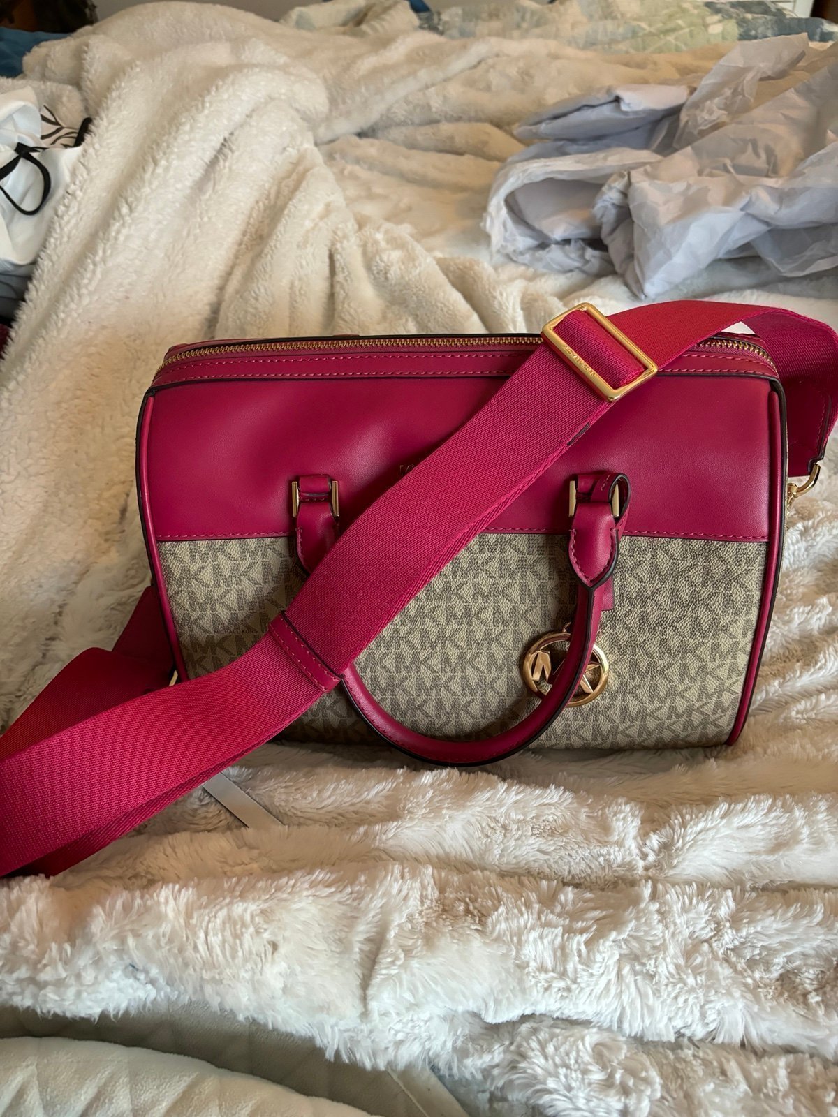 Michael Kors Carmine Logo Pink Duffle