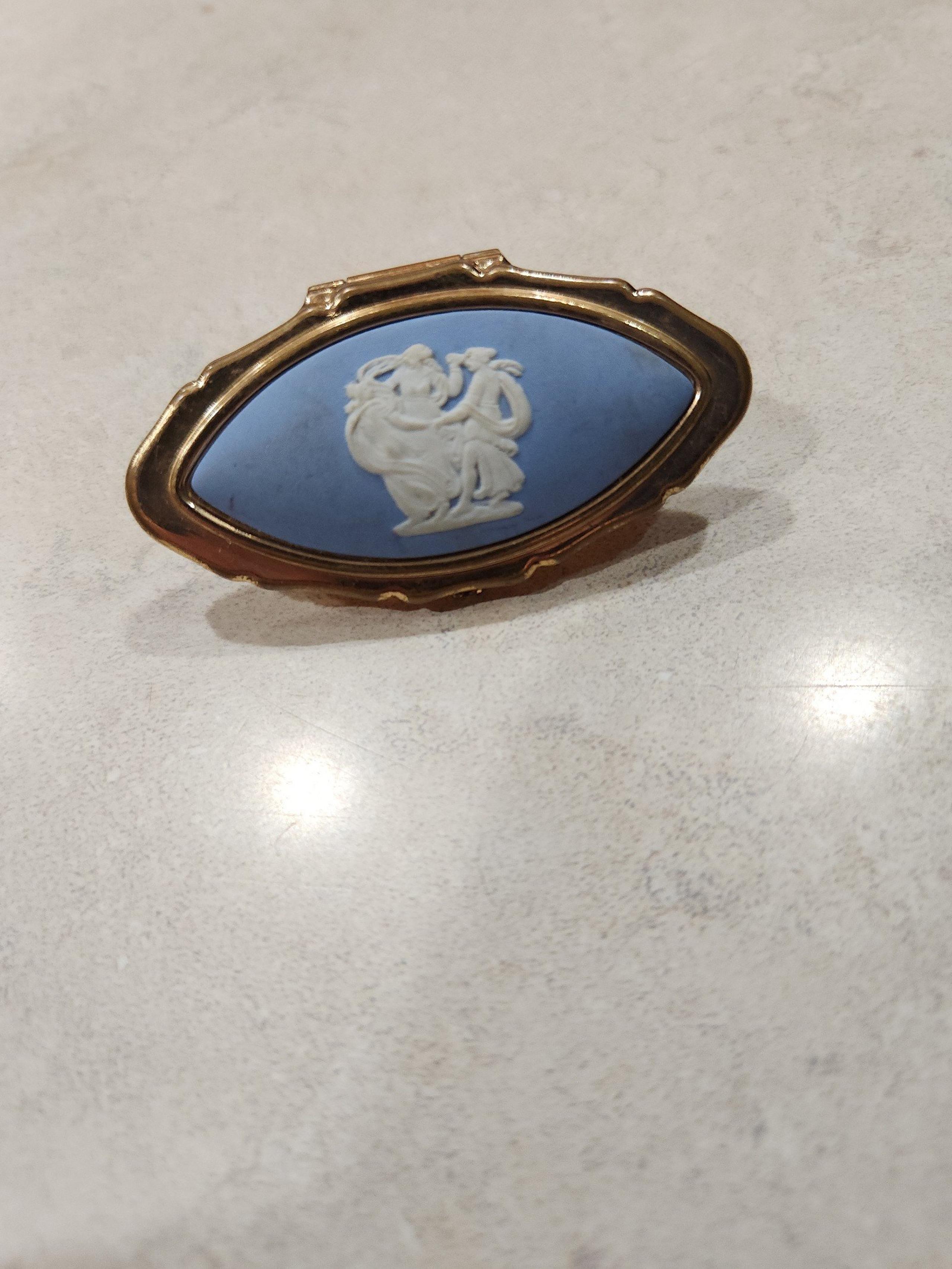 Vintage Stratton Wedgewood Lipstick Holder with mirror.