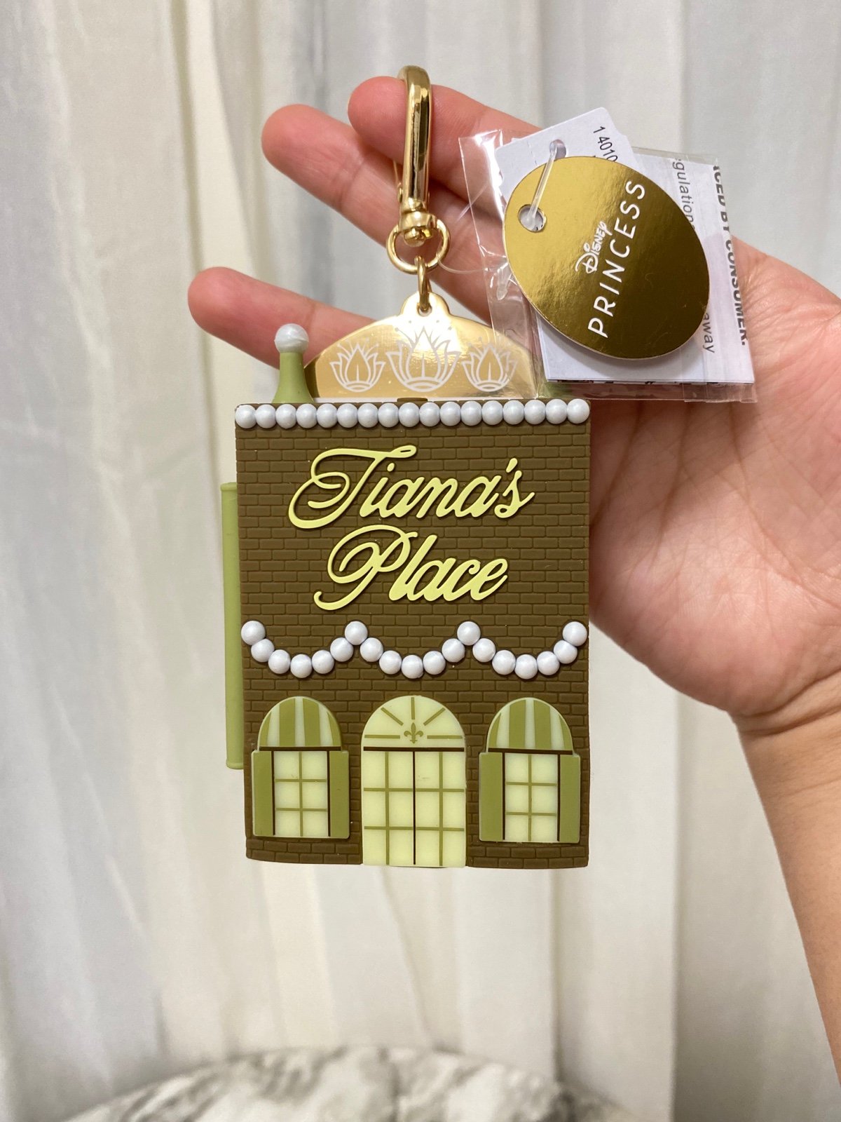 Tiana pocketbac holder